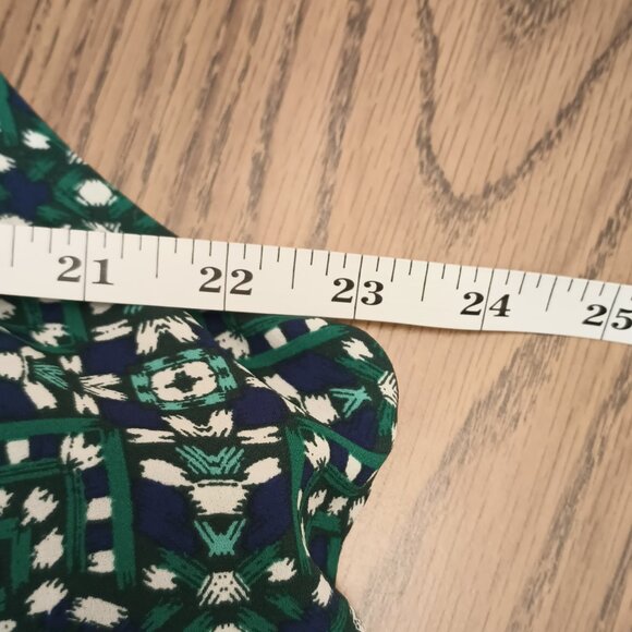 Loft Size XL Blue and Green Top (NWT) - Picture 5 of 12